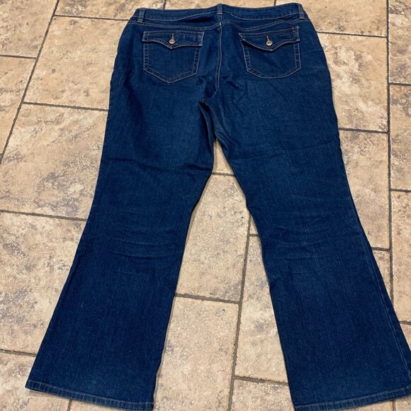 Apt.9 Jeans Size 16P - Picture 3 of 4